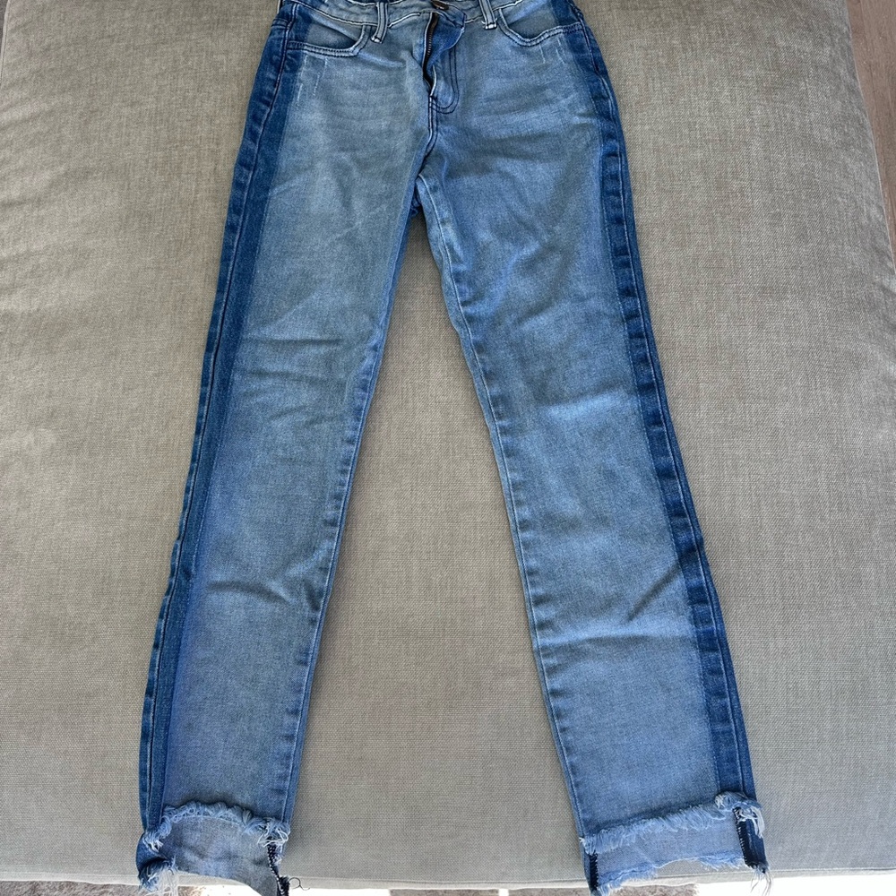 Show Me Your MuMu Tribeca Skinnies
Azurine Double Take